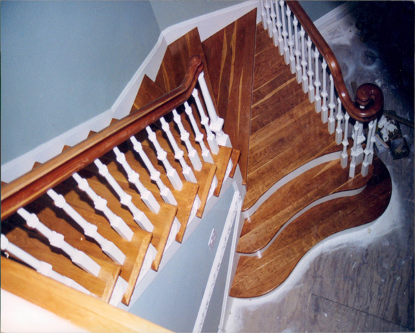 Treehouse Woodworking - Custom Curved Stairway