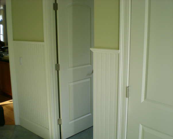 painted_wainscotting_custom_crown_moldings